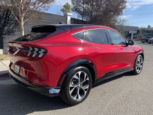 Used 2021 Ford Mustang Mach-E Premium image 5