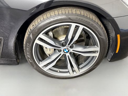 Used 2019 BMW 740i 740i w/ Executive Package image 32