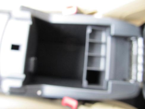 Used 2017 Ford Explorer XLT w/ Equipment Group 202A image 71