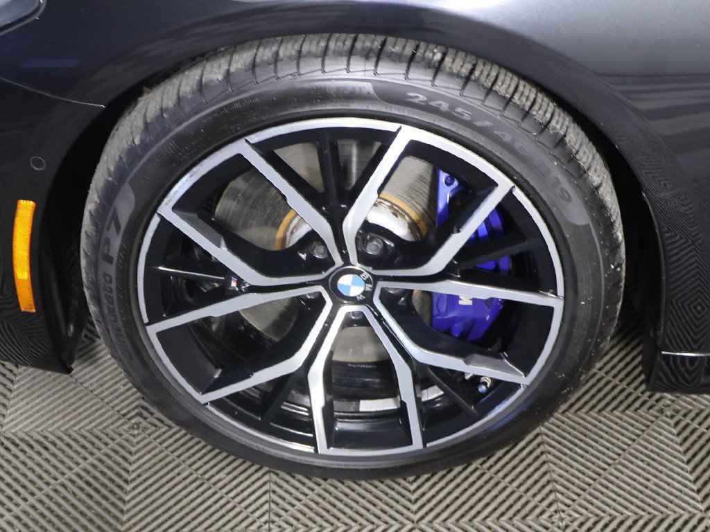 Used 2023 BMW M550i xDrive w/ Executive Package AWD/4WD image 21