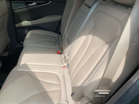 Certified 2022 Lincoln Nautilus Reserve AWD/4WD image 20
