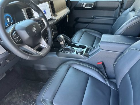 New 2026 Ford Bronco Outer Banks w/ Sasquatch Package AWD/4WD image 10