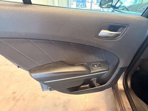 Used 2022 Dodge Charger SXT RWD image 20