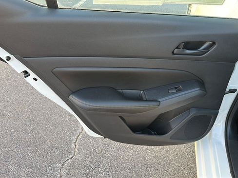 Used 2025 Nissan Altima 2.5 SV FWD image 17