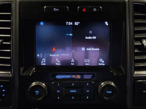 Used 2018 Ford F150 XLT w/ Equipment Group 302A Luxury AWD/4WD image 25