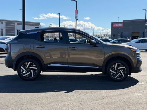 New 2026 Nissan Kicks SV image 7