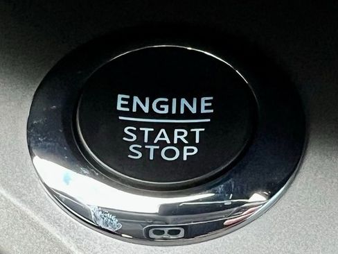 Used 2023 Ford Explorer XLT w/ Equipment Group 202A image 29