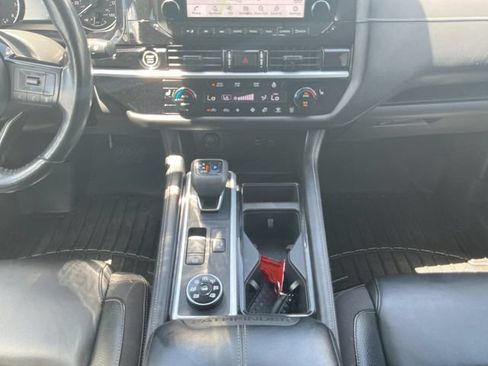 Used 2022 Nissan Pathfinder SL w/ Cargo Package AWD/4WD image 11