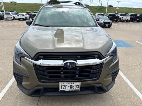 Used 2024 Subaru Ascent Limited w/ Technology Package AWD/4WD image 2
