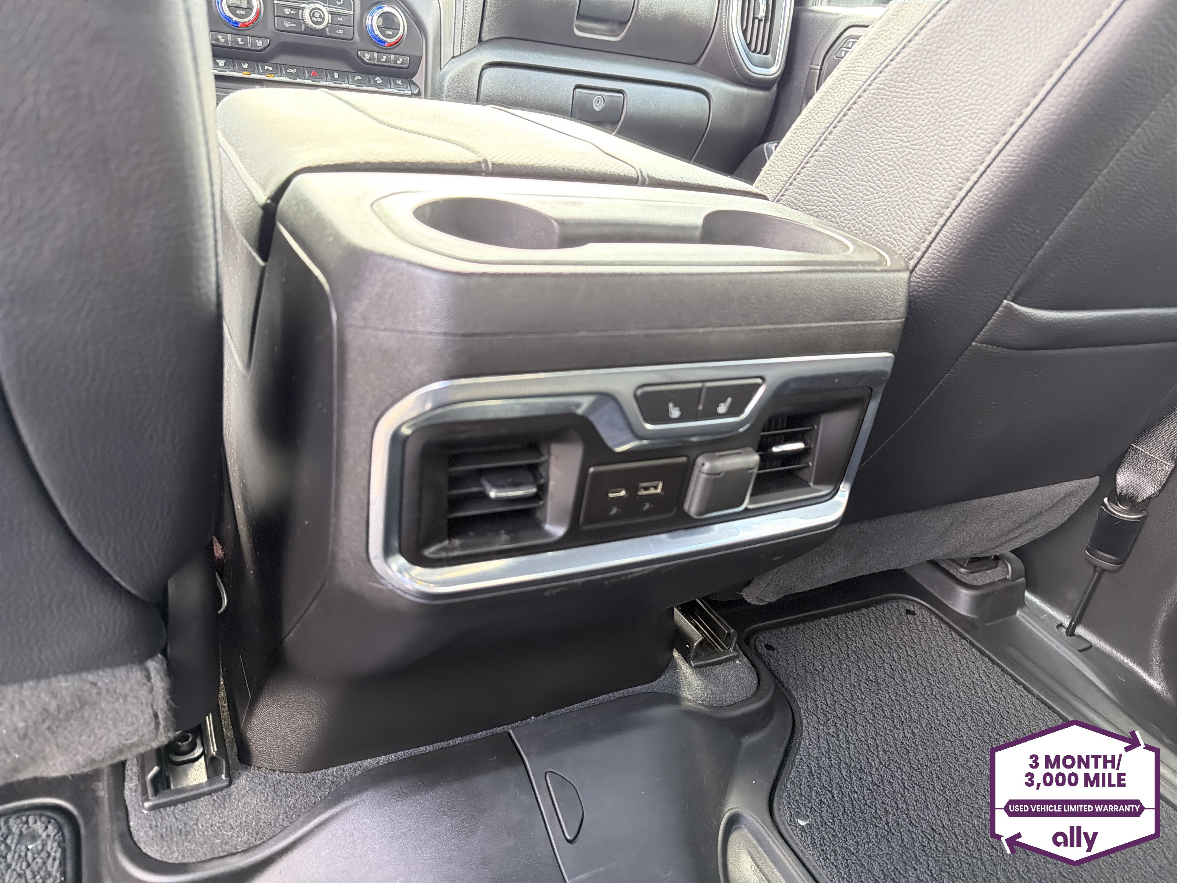 Used 2023 GMC Sierra 2500 Denali w/ Denali Black Diamond Edition AWD/4WD image 13