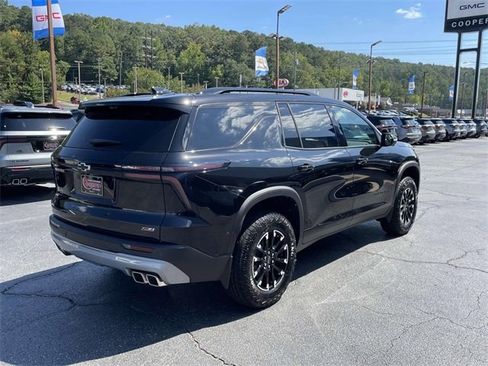 New 2026 Chevrolet Traverse Z71 w/ Driver Confidence Package image 3