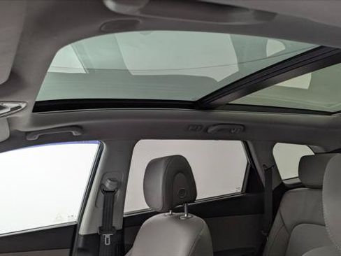 Used 2014 Hyundai Santa Fe Limited w/ Ultimate Package 07 FWD image 29