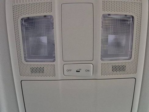 Used 2019 MAZDA CX-5 Touring image 22