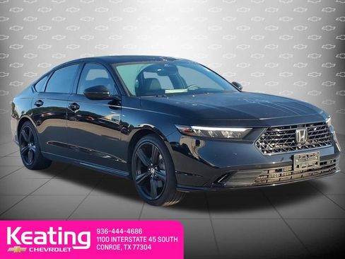 Used 2025 Honda Accord Sport image 3
