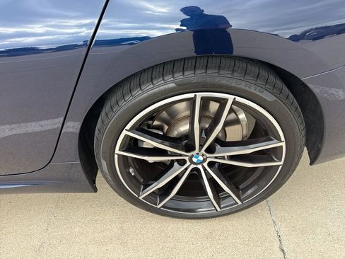 Used 2023 BMW 330i Sedan w/ M Sport Package RWD image 11
