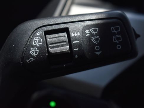 Used 2020 Ford Escape SE AWD/4WD image 23