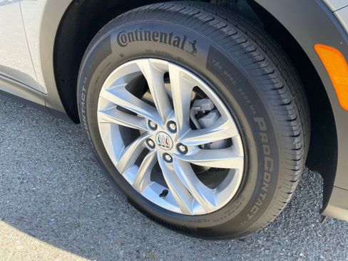 Used 2025 Buick Envista Preferred image 30