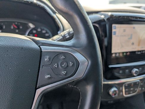 Used 2023 Chevrolet Traverse RS AWD/4WD image 18
