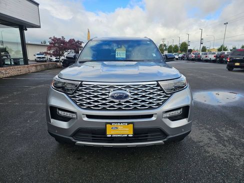 Certified 2022 Ford Explorer Platinum w/ Equipment Group 601A AWD/4WD image 3