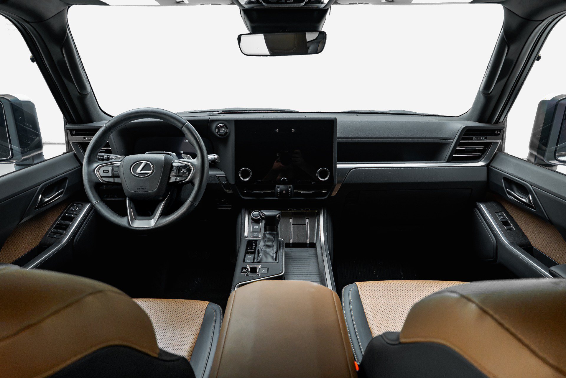 Used 2024 Lexus GX 550 w/ Accessory Package (2T) AWD/4WD image 33