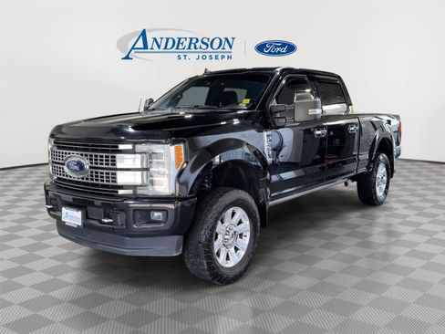 Used 2019 Ford F250 Platinum w/ Platinum Ultimate Package AWD/4WD image 1