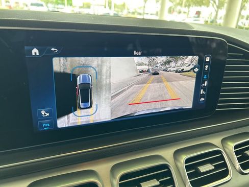 Used 2024 Mercedes-Benz GLE 450e 4MATIC image 9