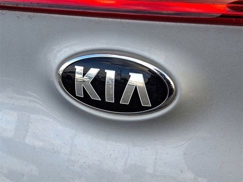 Used 2022 Kia Sportage LX image 29