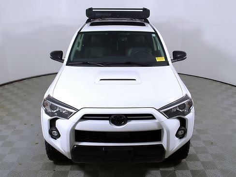Used 2021 Toyota 4Runner Venture image 4