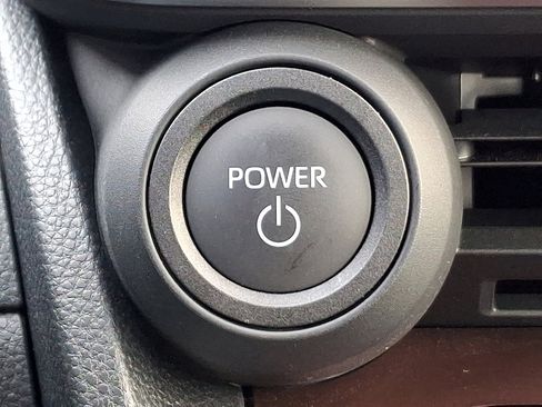 Certified 2025 Toyota Prius Plug-In Hybrid image 23