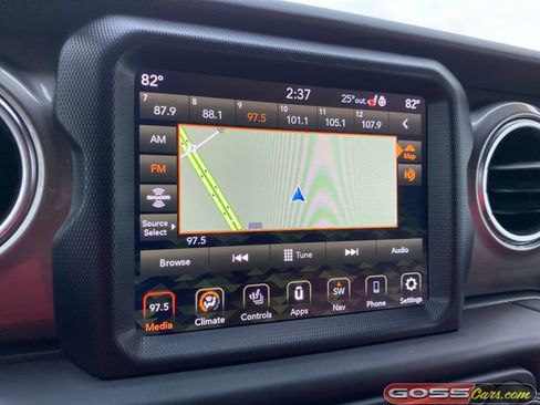 Certified 2020 Jeep Wrangler Unlimited Sahara image 11