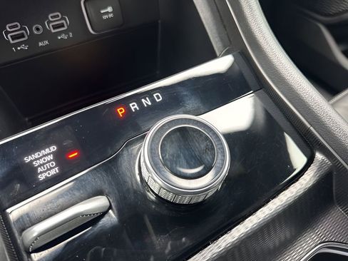 Used 2025 Jeep Grand Cherokee L Limited image 19