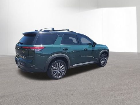 Used 2023 Nissan Pathfinder SL w/ SL Premium Package AWD/4WD image 10