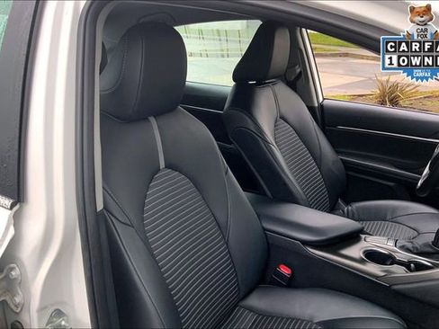 Used 2023 Toyota Camry SE image 7