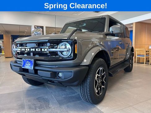 Used 2025 Ford Bronco Outer Banks AWD/4WD image 10