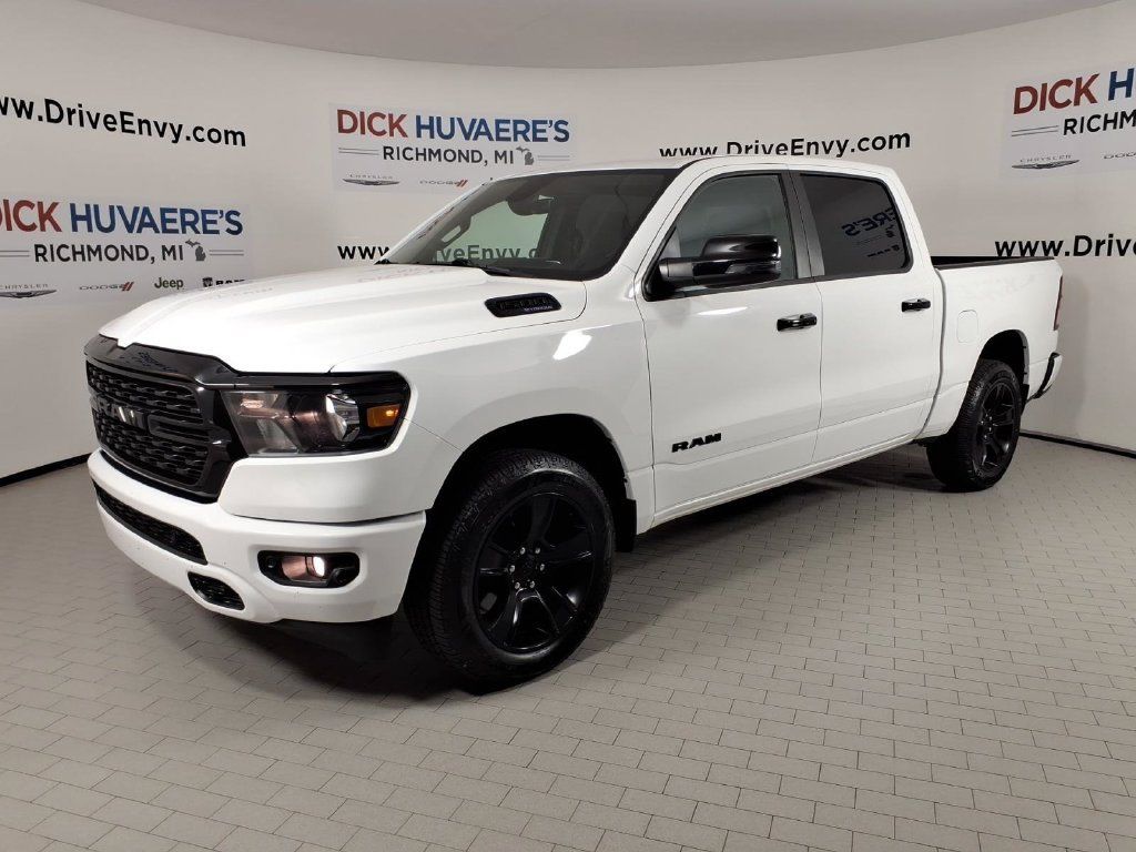 Used 2024 RAM 1500 Big Horn AWD/4WD image 1