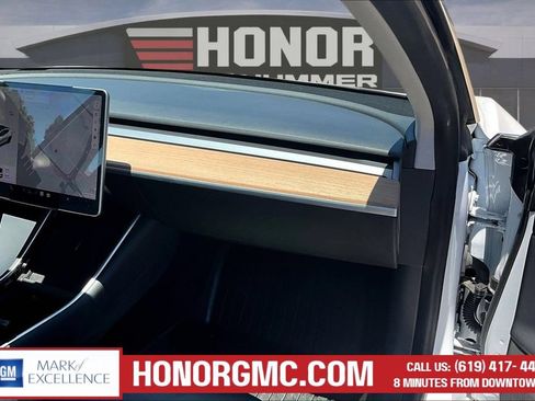 Used 2020 Tesla Model 3 Long Range AWD/4WD image 24