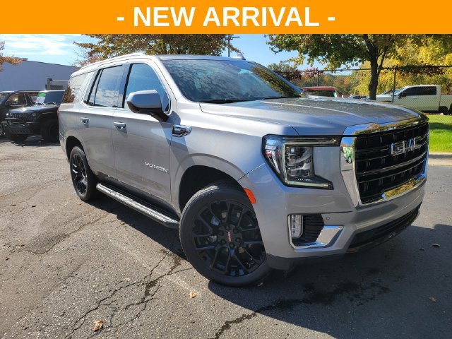 Used 2023 GMC Yukon SLE AWD/4WD image 1