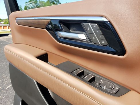 New 2026 Chevrolet Tahoe High Country RWD image 15