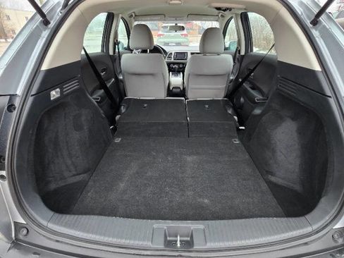 Used 2021 Honda HR-V LX image 16