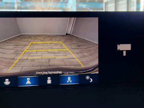 Used 2023 Acura MDX SH-AWD image 24