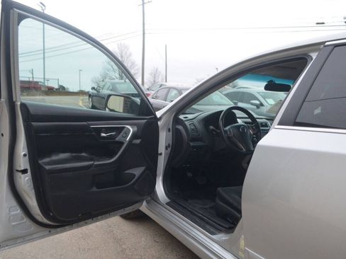 Used 2015 Nissan Altima 2.5 S w/ Power Driver Seat Package image 17