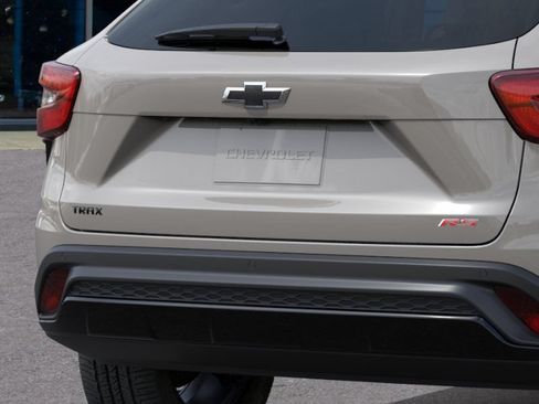 New 2026 Chevrolet Trax RS FWD image 7