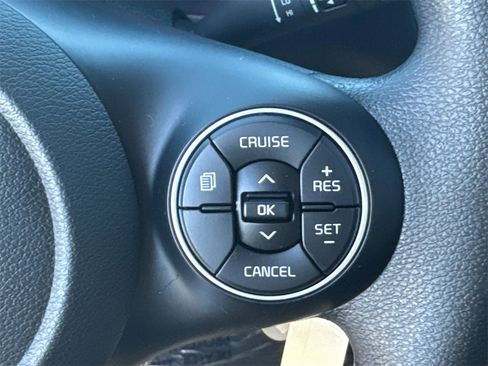 Used 2021 Kia Soul LX image 26