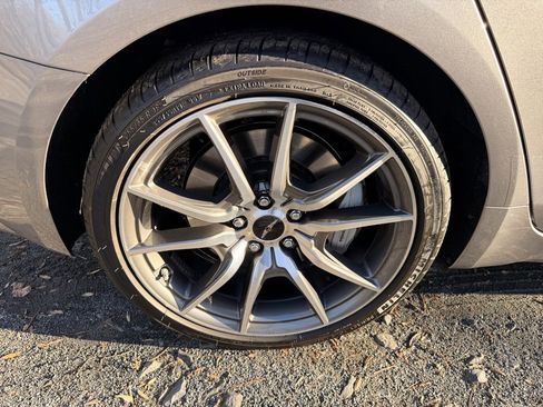 Used 2026 Genesis G70 2.5T image 7