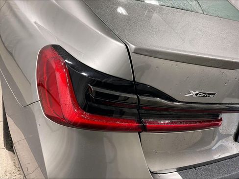 Used 2022 BMW 750i xDrive 750i xDrive w/ Autobahn Package image 34