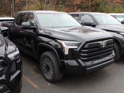 New 2026 Toyota Tundra SR5 image 3