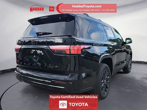 Certified 2024 Toyota Sequoia Platinum AWD/4WD image 6