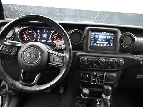 Used 2019 Jeep Wrangler Unlimited Sport AWD/4WD image 19