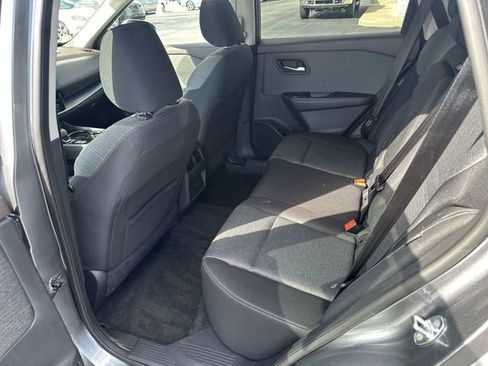 Certified 2022 Nissan Rogue SV image 13