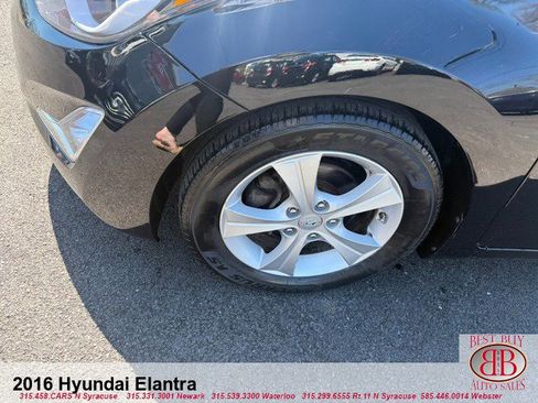 Used 2016 Hyundai Elantra Value Edition FWD image 17